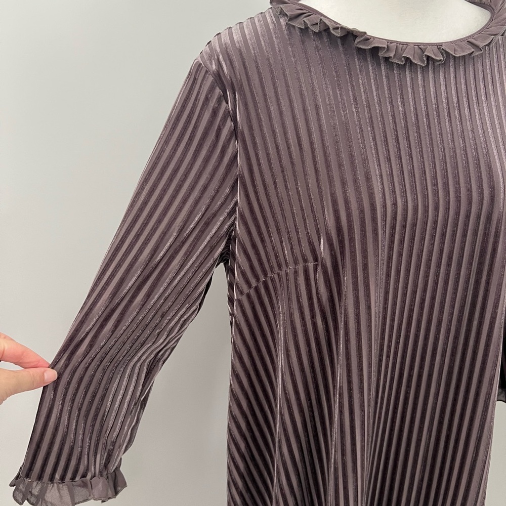 Dainty Jewells purple velvet midi dress - Picture 3 of 7